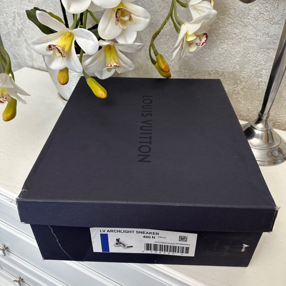 LOUIS VUITTON WOMEN'S LV ARCHLIGHT SNEAKER SIZE 40 AUTHENTIC❤️ - Picture 15 of 16